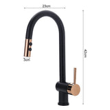 Schwarze Einhebel-Auszugarmatur, Maßangaben: 23 cm Höhe 24 cm Ausladung 3 cm