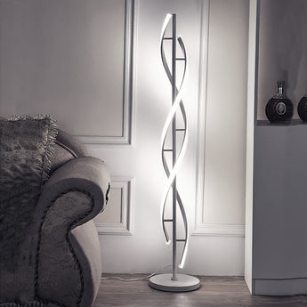 Modern LED-Stehlampe, weiße Ausführung mit leuchtenden gebogenen Ovalringen