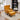 Gelber Chenille-Sessel mit Hocker, gepolstert, schwarze Beine