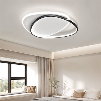 Rundes LED-Deckenlicht mit breitem Schwarzring und weißem Lichtkranz
