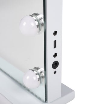 Weißer Spiegelrahmen mit LED-Fassungen und Touch-Bedienfeld an der Seite